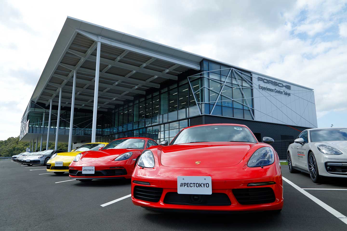 Porsche Experience Center Tokyo